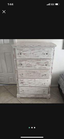 5 Drawer Dresser Cristal Knobs