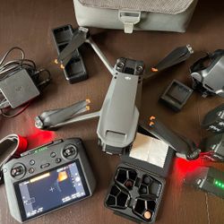 DJI Mavic 3 Pro Cine Premium Combo |

4

Batteries | Extra charging hub