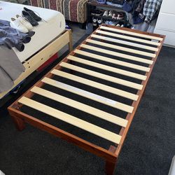 TWIN XL Zinus Wood Platform Bed Frame