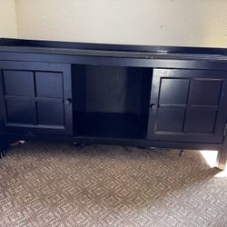 Solid Wooden Shoe Rack With Bench For Sitting.