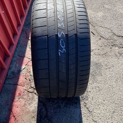 305/30R20 Pirelli Pzerro