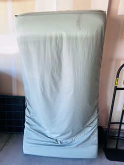 Twin mattress