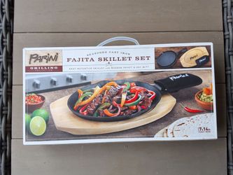 Cast iron fajitas skillet set