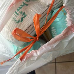 Diapers Size N And 1 