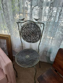 Bird chair