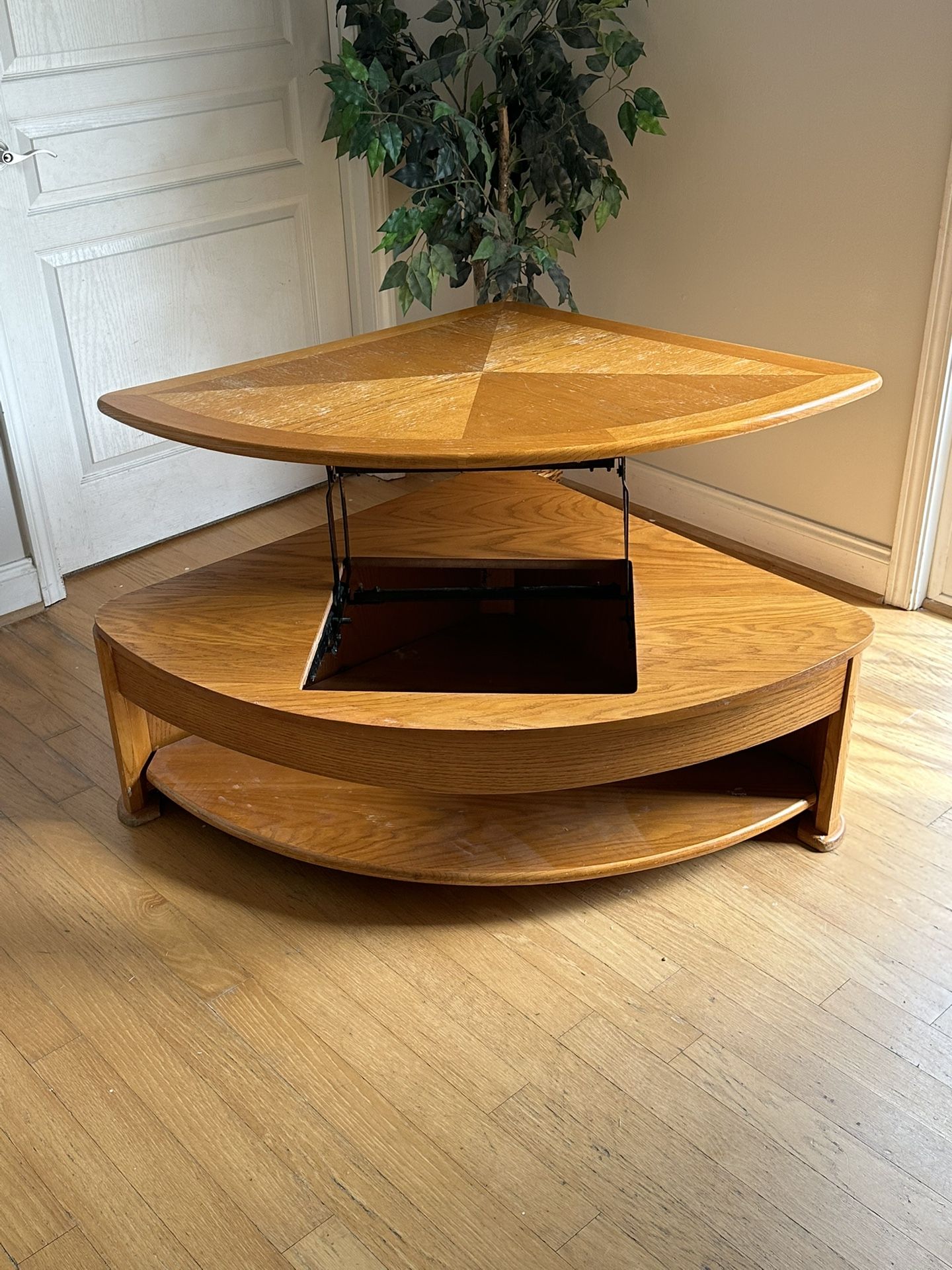 Coffee Lift Up Table