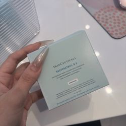 SkinCeuticals Resveratrol B E Sample Set