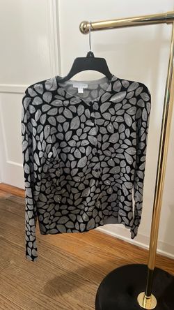 Women’s Petite Meduim Crop Sweater
