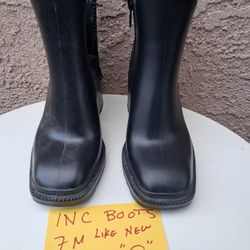Women Boots Size 7 