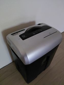 AmazonBasics Paper Shredder
