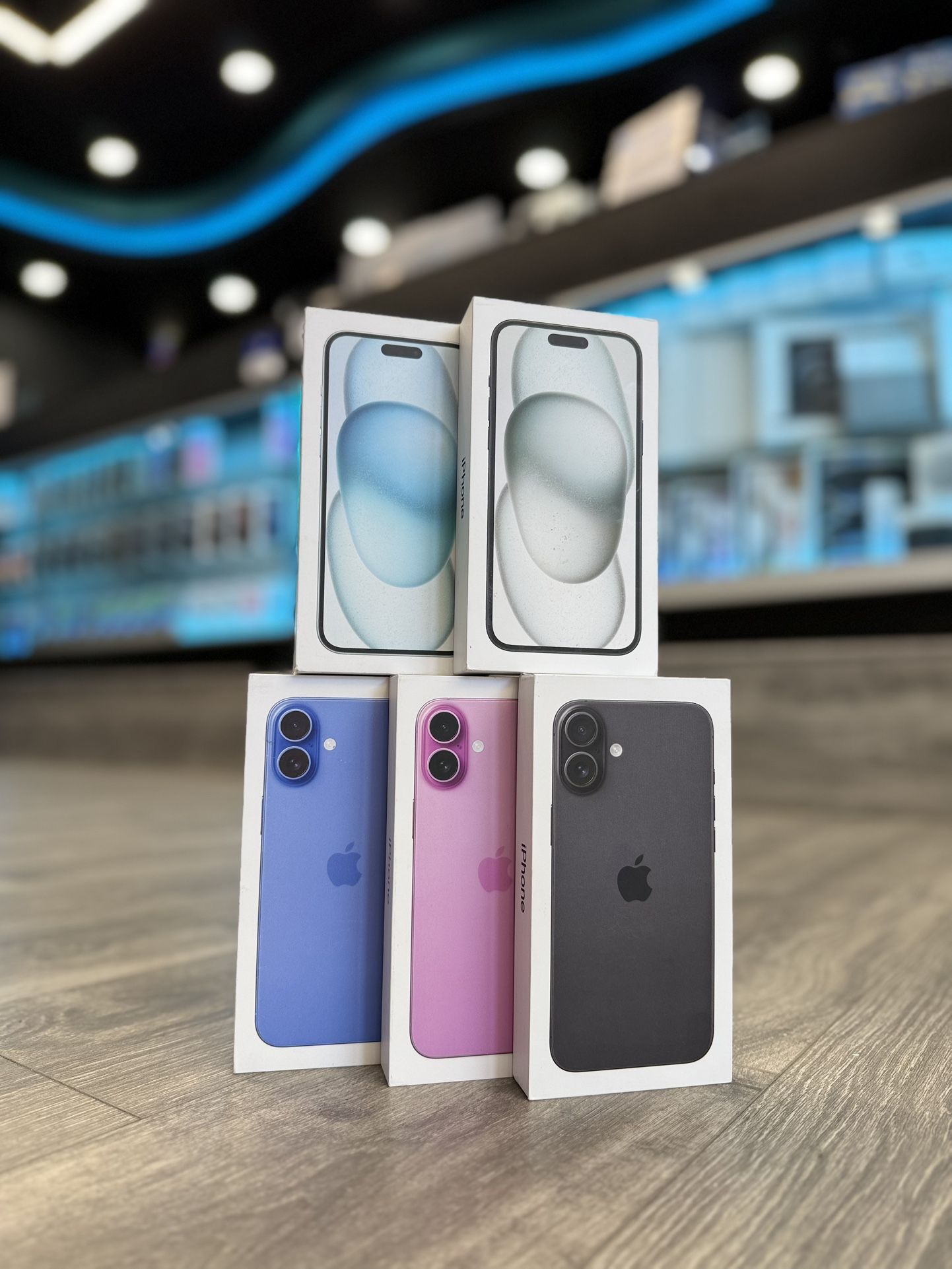 iPhone 16 Plus & iPhone 15 Plus Available ( Payment Plans Available / Planes De Pagos Disponibles )