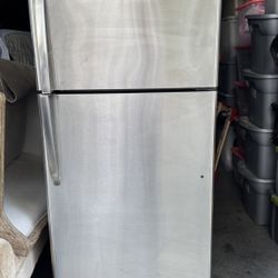GE Stainless Refrigerator – Works Great – 18 Cu Ft – $275 OBO