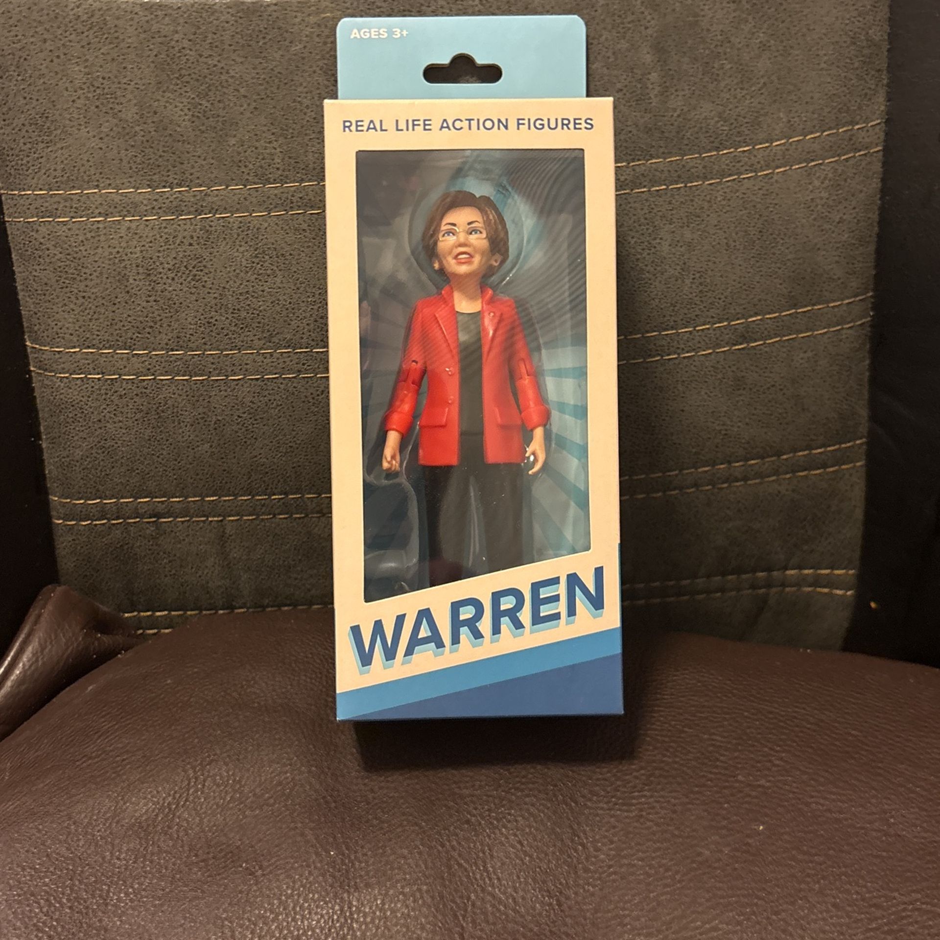 ULTRA RARE - Elizabeth warren Real Life Action Figure 6" Artwork Mike Leavitt