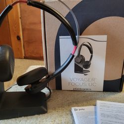 Plantronics Yoyager Focus UC Headset