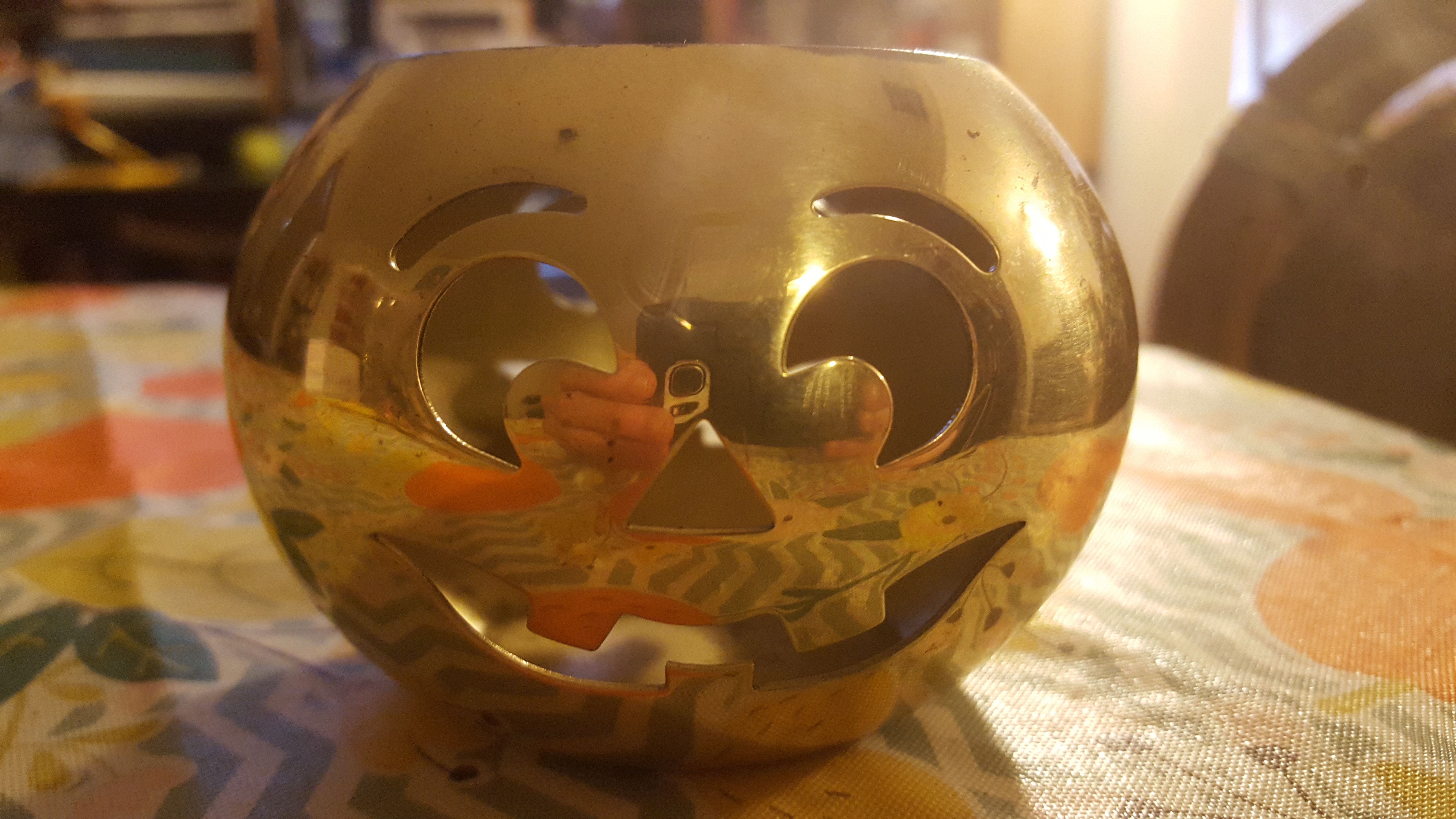 Party lite pumpkin tea light holder