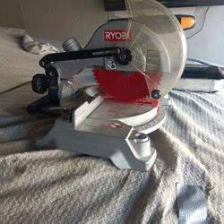 Ryobi Saw