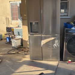 LG Thin Q Refrigerator 