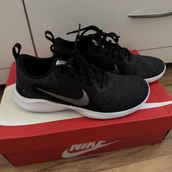 Nike Flex Women’s Shoes (Size 7.5)