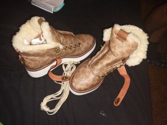 COACH City Hiker Boots 8.5