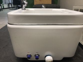 Used Pipeless footspa