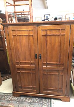 Oak Arts and Crafts style cabinet