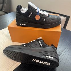 Lv trainers Black