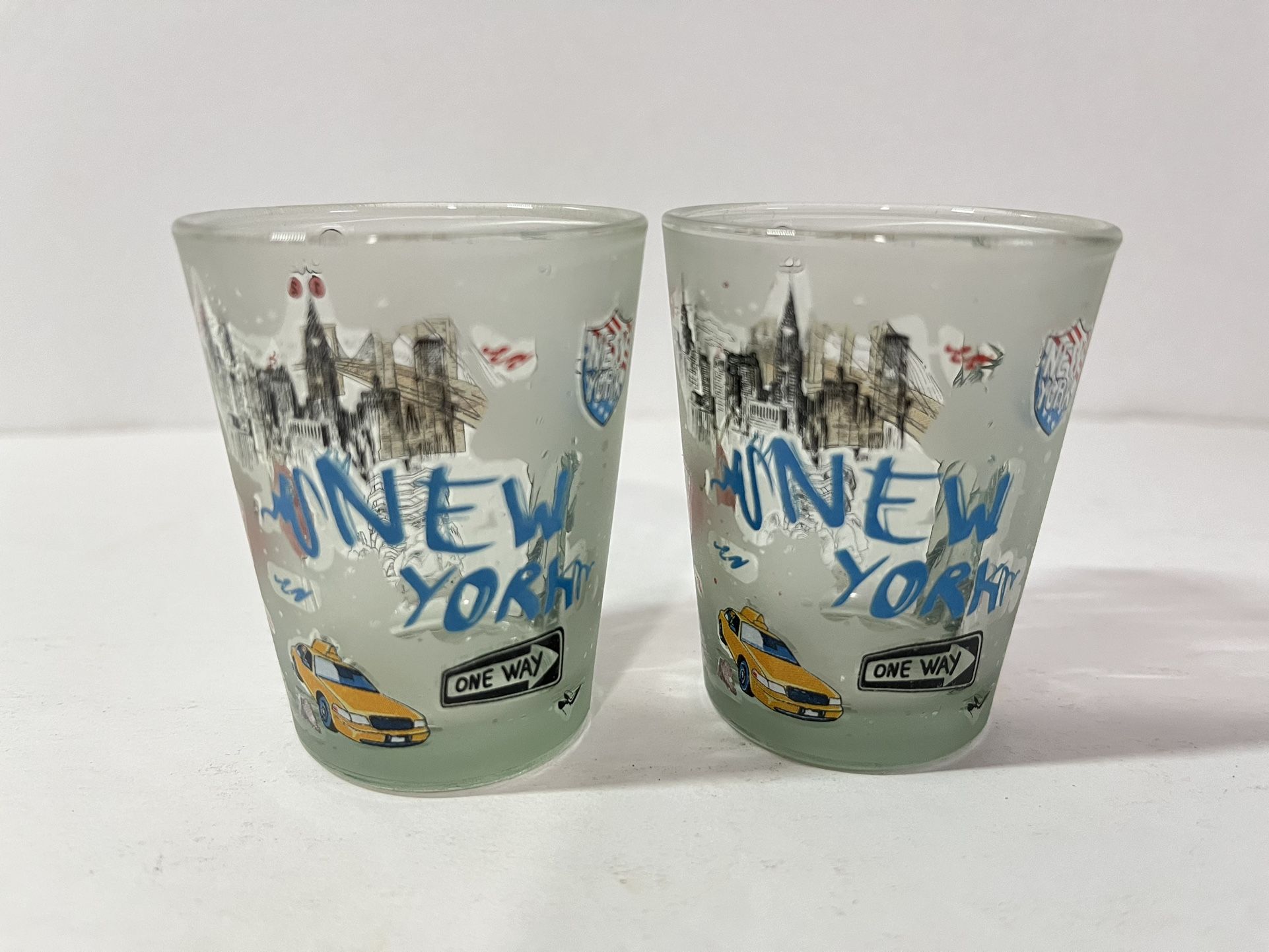 2 pcs New York Statue of Liberty Yellow Taxi 2.5" Shot Glasses Collectible Souvenir Gift
