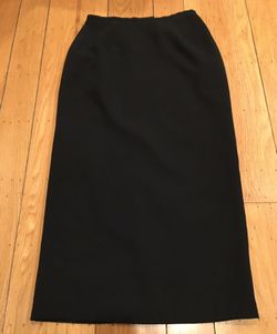 CHAUS Woman’s Black Long Straight Dress Skirt Back Slit Lined Size 8
