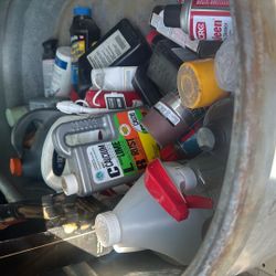 Chemicals / Cleaning Supplies 