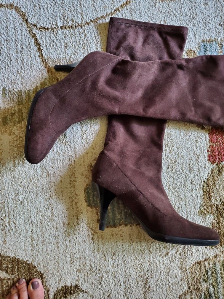 Mina, 9.5, Brown Suede Boots