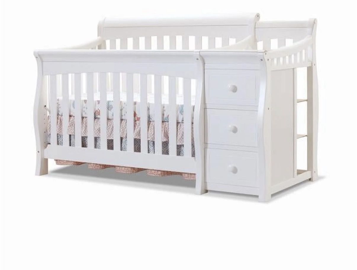 Crib, toddler rail, toddler mattress, mattress protector