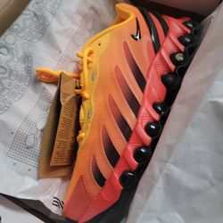 NIK AIR MAX SIZE 8.5 Brand New With Box 