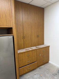 Kitchen cabinets