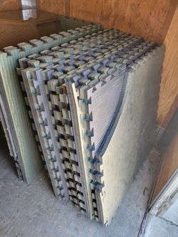 1.5" thick Interlocking Foam Floor Tiles