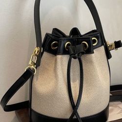 Bucket Bag Woven