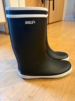 Big kids rain boots, US 5, EU 36