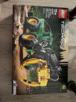 Lego Technic John Deere 948L-II Skidder