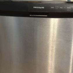 Frigidaire Dishwasher 