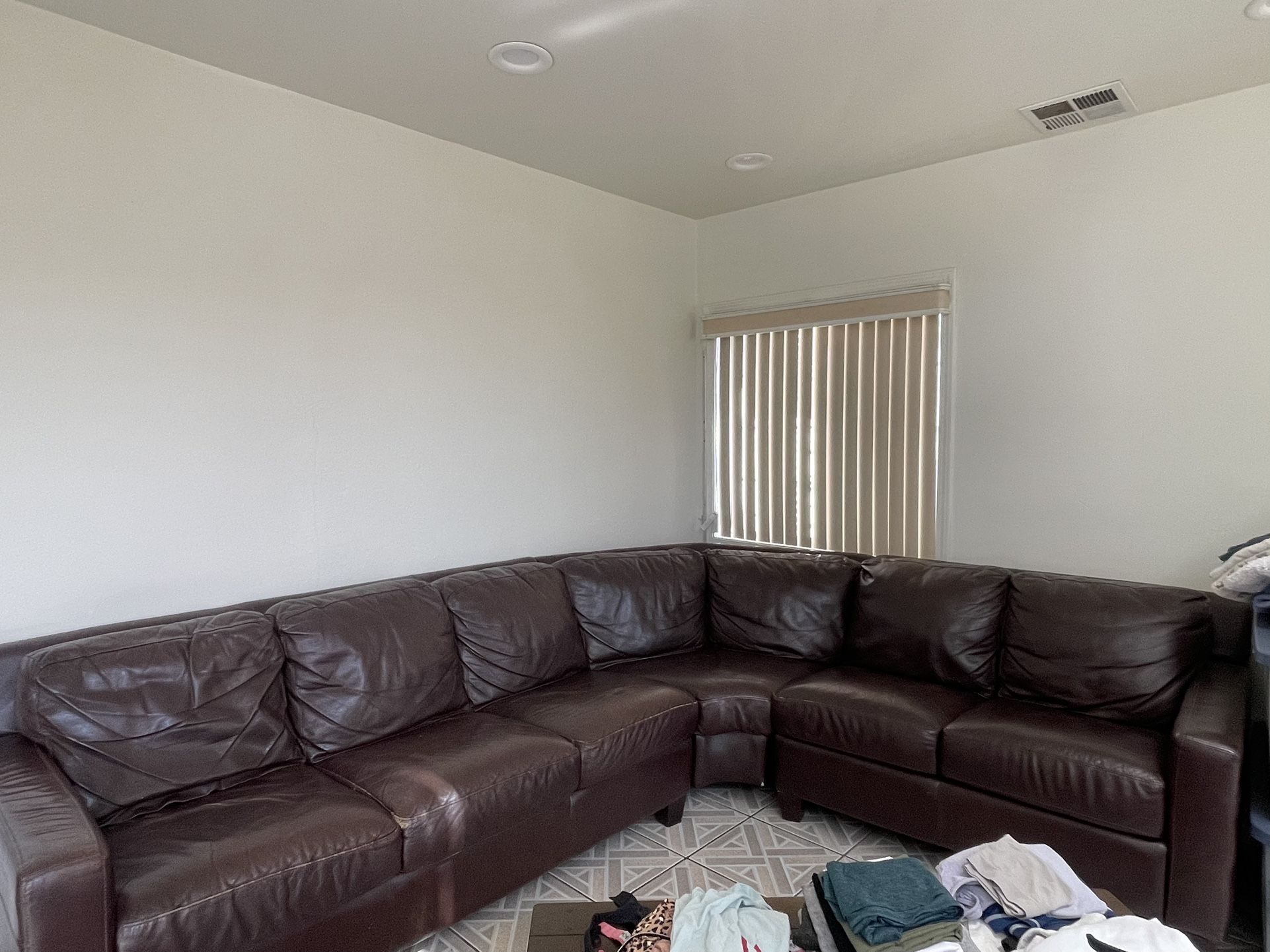 Leather Couch (brown)