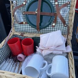Picnic Basket 