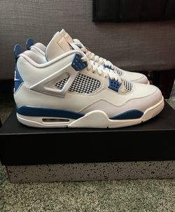 Jordan 4 Retro Military Blue 