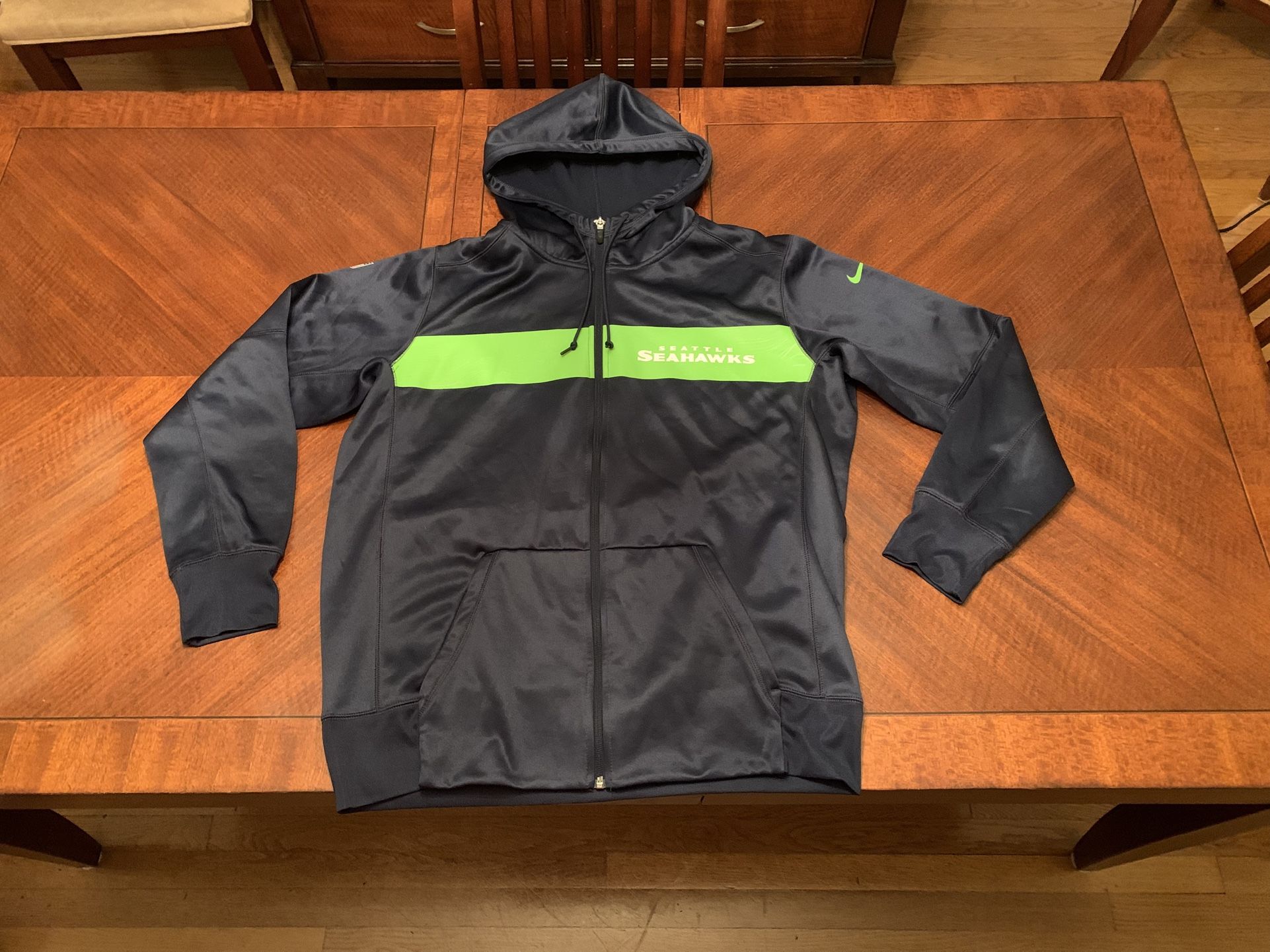 Men’s Seahawks Zip up Sweatshirt (size Large)