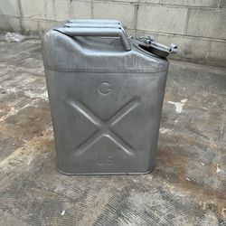 Jeep Gas Can