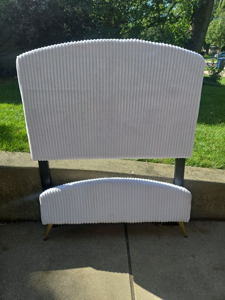 Twin Headboard and Footboard Bed