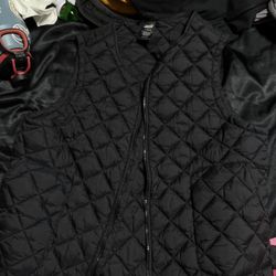 Large Puffer Vest Zip Up 