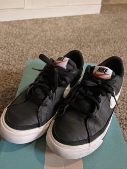 Nike Court Legacy Low Black White Sneakers Youth Size 4.5Y