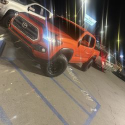 Toyota Tacoma