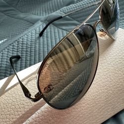 Sunglases