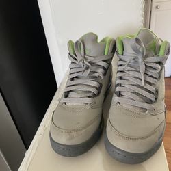 Jordan 5 Retro Green bean 