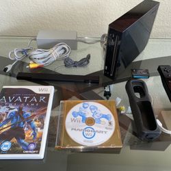 Black Nintendo Wii Console With Mario Kart & Avatar: The Game